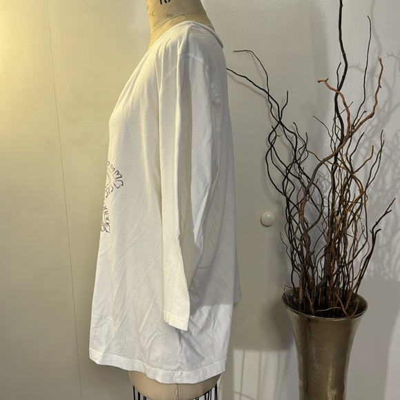 Tommy Hilfiger 3/4 sleeve v-neck T-shirt, paisley and rhinestone detail - Picture 3 of 6